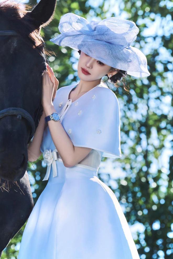 说里的顶级白富美”就有了脸不朽情缘手机版她一出现“小(图12)